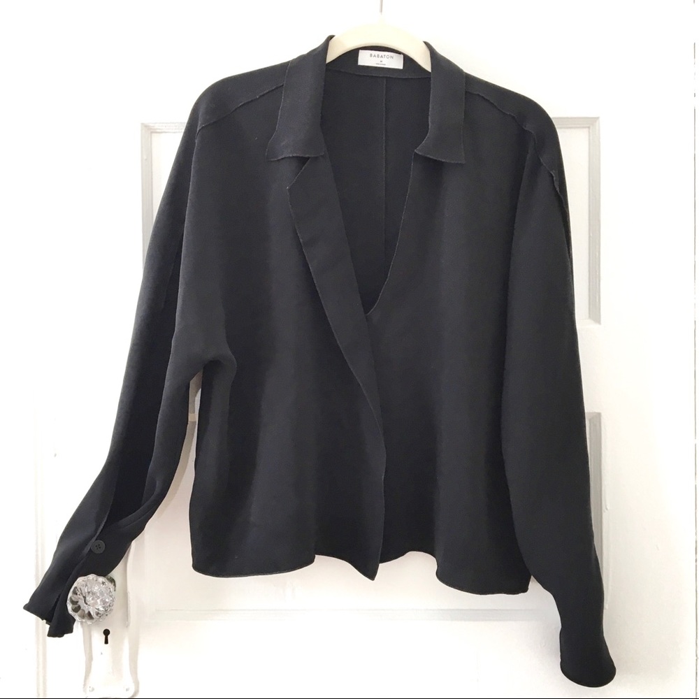 Aritzia Babaton Black Collared Blouse with Button Cuff Detail Medium M
